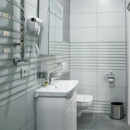 Aparthotel Mini Barvy Lvova On Hnatyuka St. 3*