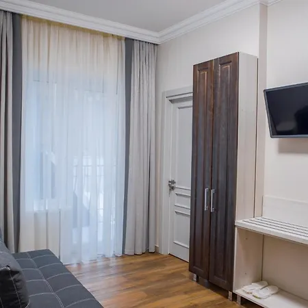 Apart-hotel Mini Barvy Lvova On Hnatyuka St.