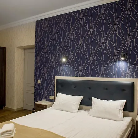 Mini Barvy Lvova On Hnatyuka St. Lägenhetshotell 3*