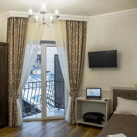 Mini Barvy Lvova On Hnatyuka St. Apart-hotel