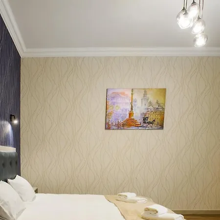 Mini Barvy Lvova On Hnatyuka St. Aparthotel