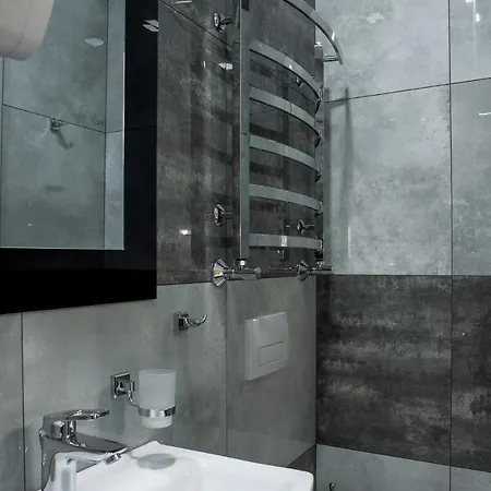 Aparthotel Mini Barvy Lvova On Hnatyuka St. 3*