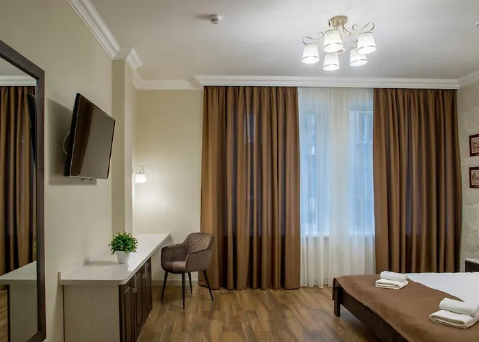 Mini Barvy Lvova On Hnatyuka St. Λβιβ