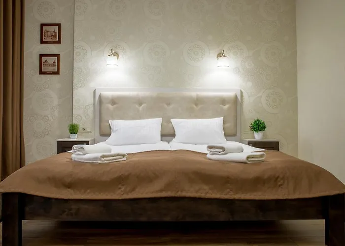 Mini Barvy Lvova On Hnatyuka St. Apartahotel